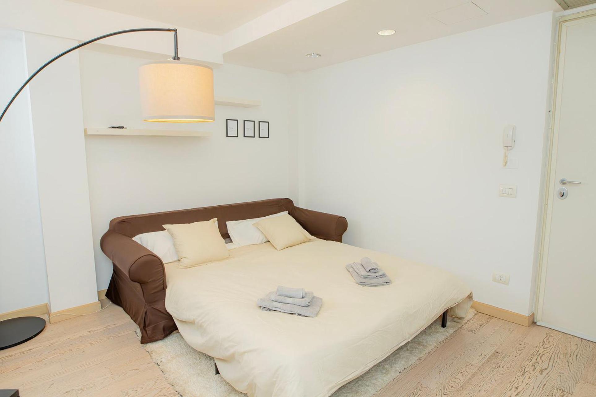 דירות מילאנו Navigli 10 Min Loft Moderno Con Area Esterna מראה חיצוני תמונה